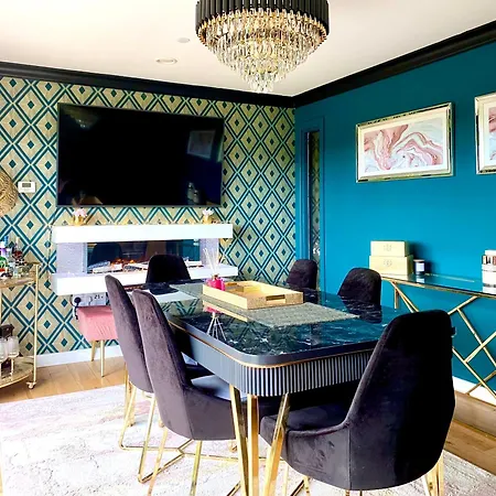 Private Bedroom & Bathroom With Amazing View In Quirky Townhouse Privatunterkunft *