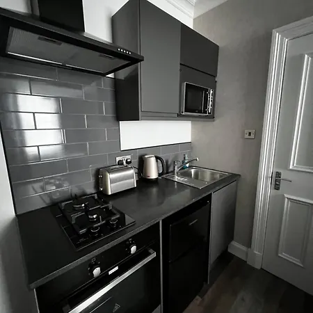 Amani - Centre Lejlighedshotel Glasgow