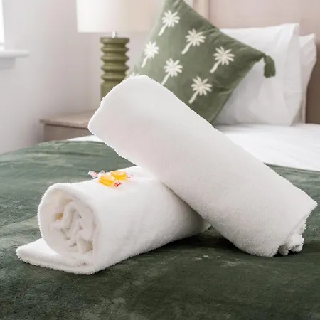 3 Bdr House At Caledonia Luxe Short Lets & Serviced *