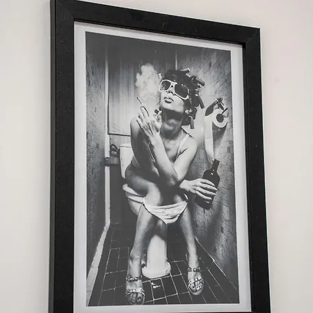 3 Bdr House At Caledonia Luxe Short Lets & Serviced بيت للعطل غلاسغو