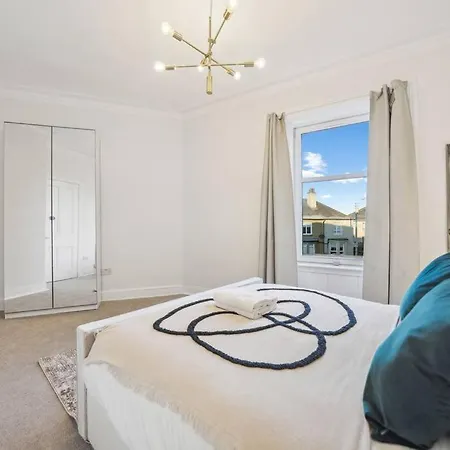 Large Terraced With Parking