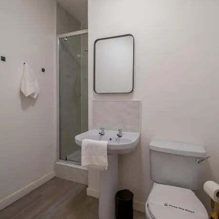 Pass The Keys In South * 格拉斯哥