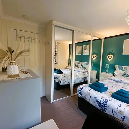 Privatunterkunft Double In Riverside - B *