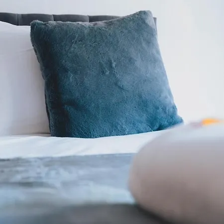 Stylish 3br Near Hampden No 29 With Free Parking Appartamento