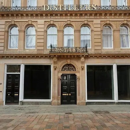 Lägenhetshotell Vcity Suites At The Teacher 4*