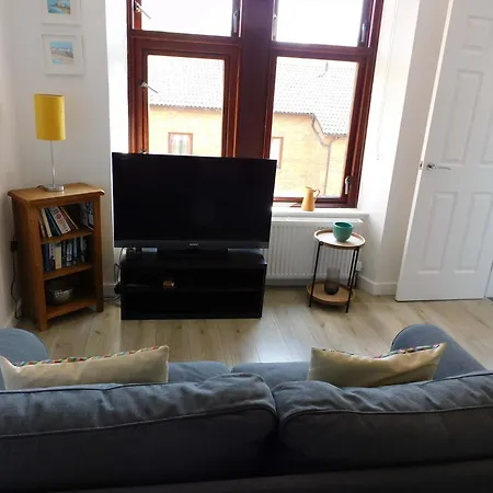 Apartment Modern Bright In South Glasgow