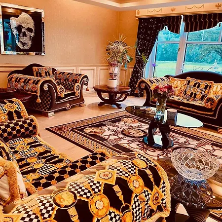 Πανσιόν Finn Village - Loch Lomond - The Jungle With A Private Hot Tub