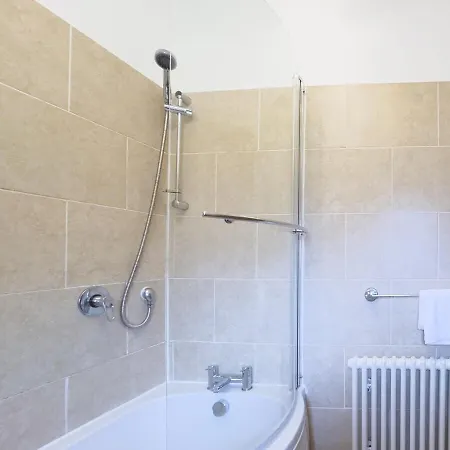 Clydebank 2 Bedroom Апартаменты