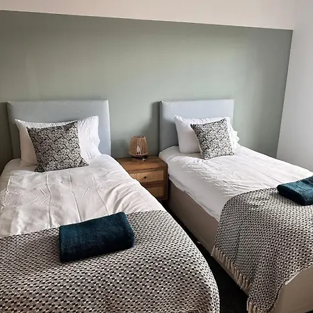 Apartman 2br House Free Parking Easy Access