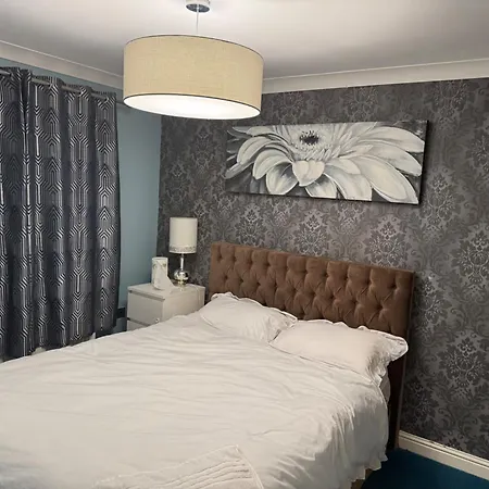 3 Bed Dom wakacyjny Glasgow