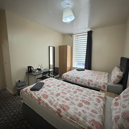 Whitefield 3* Glasgow