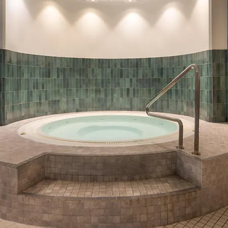 Hilton 4*