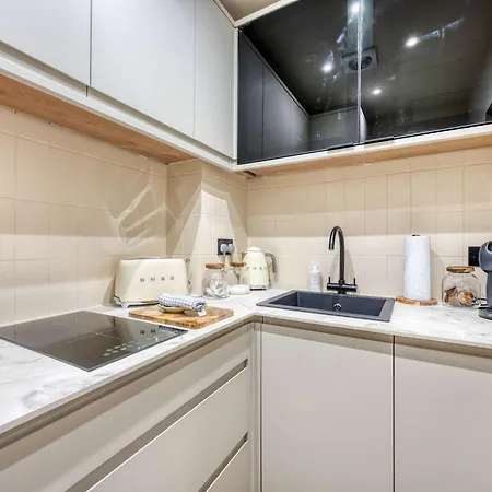 Luxury Refurbished Retreat Glasgow