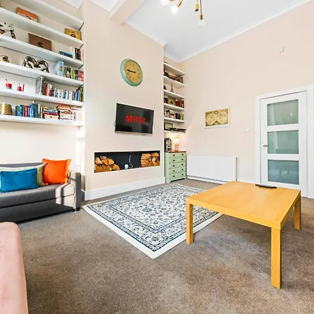 Unique Victorian In Apartamento