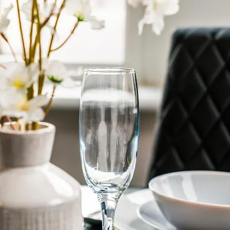 Cosy And Bright 3-bedroom Flat Appartement *