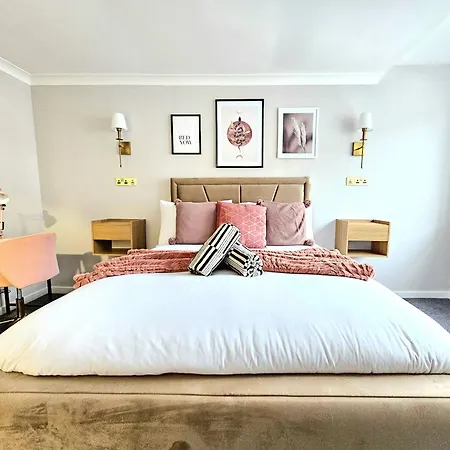 Warm & Cosy In Glasgow