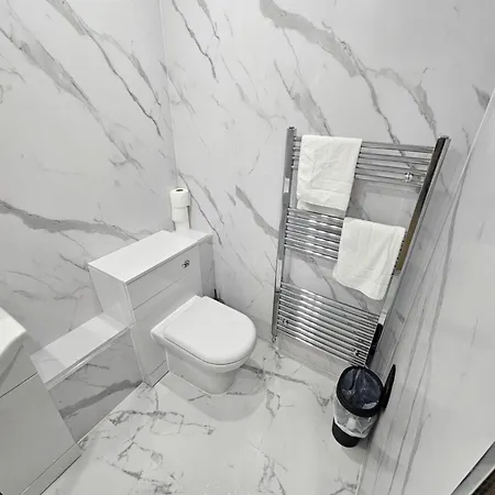 2 Bed Renfield St Center Apartmán *