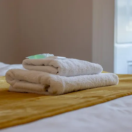 Haven Main Door & Parking - Pass The Keys 別荘 グラスゴー