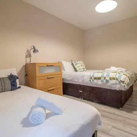 Apartament Gem Main Door Parking - Pass The Keys