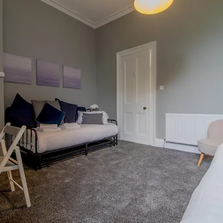 Spacious Hillhead Haven - Pass The Keys Appartamento Glasgow