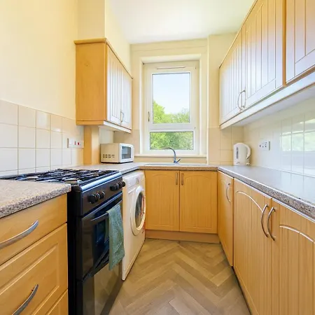 アパート Walk To Hydro And Sec Modern 3br Free Parking グラスゴー