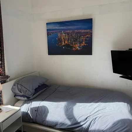 Glades House 4* Glasgow