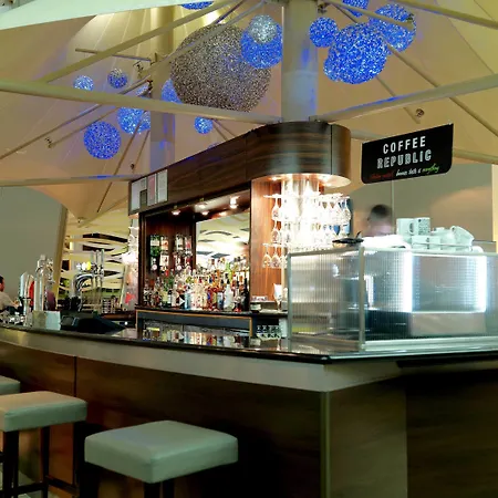 Crowne Plaza By Ihg Hotel 4*