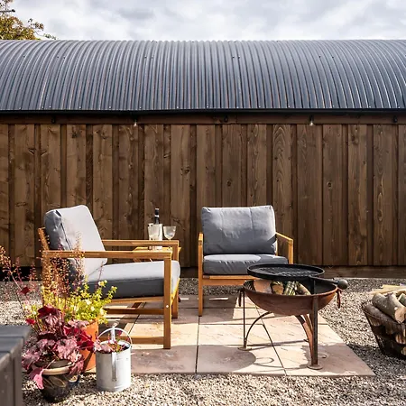 Luxury Glamping Pods - The Heft & The Hirsel * Glasgow