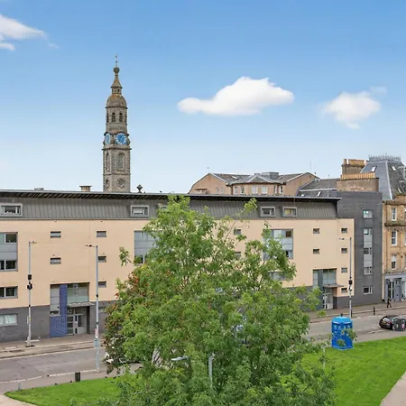Modern 2-bedroom Flat In Centre, Near Galsgow Апартаменты