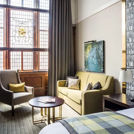 Отель Arthouse 4*