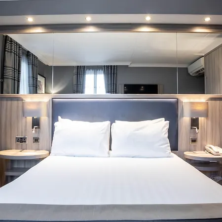 Hotel - - Ctr Theatreland By Ihg 4*