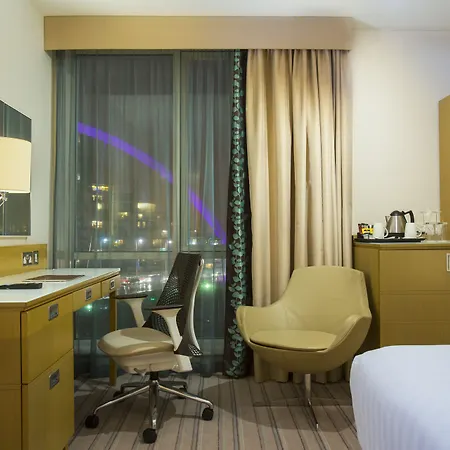 Hilton Garden Centre 4*