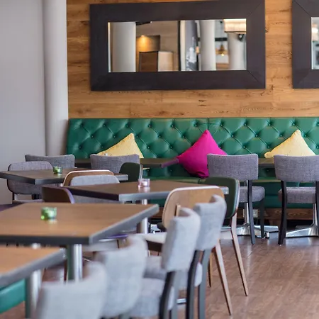 Hilton Garden Centre Hotel 4*