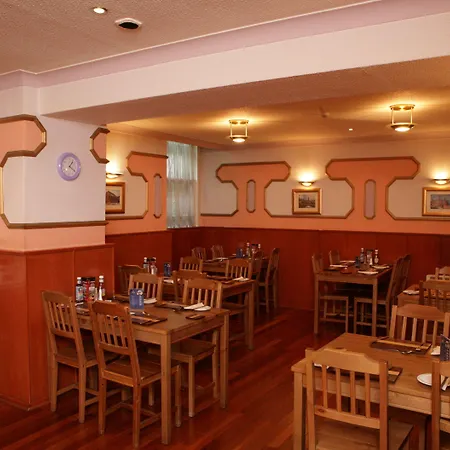 Hotel Charing Cross 3*