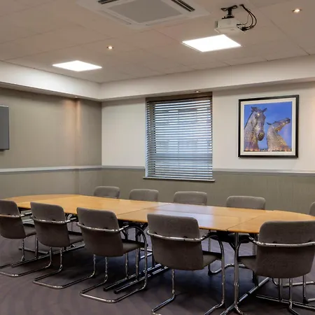 호텔 Leonardo Royal 4*