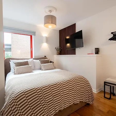 Botanic House - 3br - Private Parking בית נופש