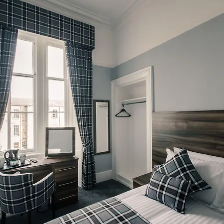 Royal West End Hotel 3*