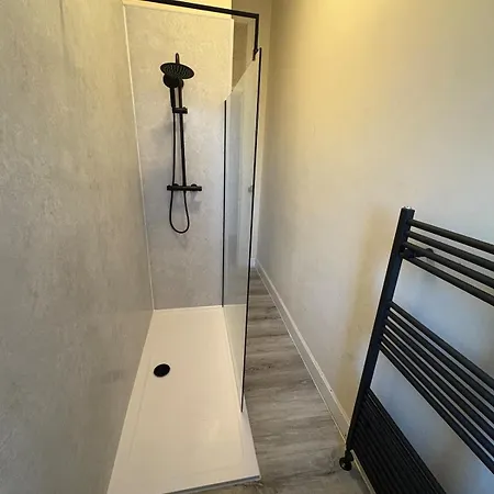 West End Traditional Flat With Free Parking * Glasgow