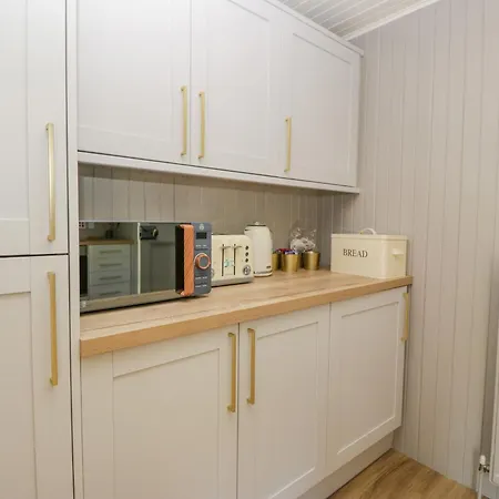 The Coach House - Holmwood *