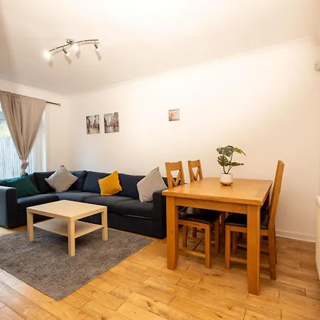 Knightswood Holiday home *