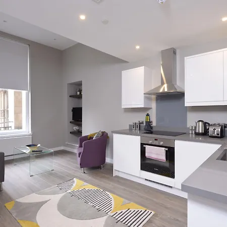 Nelson Mandela Place 아파트