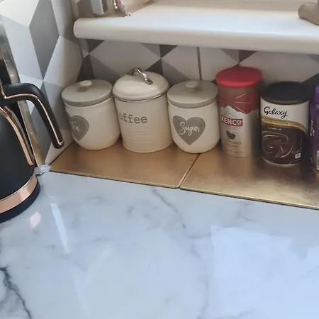 Apartament 2-bedroom Away From In Glasgows' East End With Free Parking Glasgow