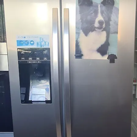 2-bedroom Away From In Glasgows' East End With Free Parking *