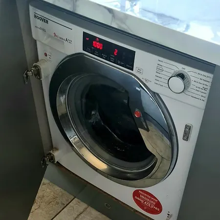 2-bedroom Away From In Glasgows' East End With Free Parking Glasgow