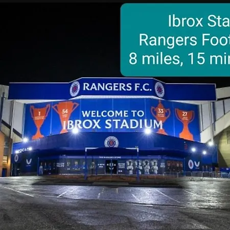 2-bedroom Away From In Glasgows' East End With Free Parking * Glasgow