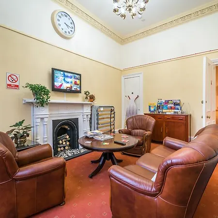 Guest house The Kelvin West End 2*
