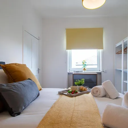 Appartement Bella House - 3 Bed House In *