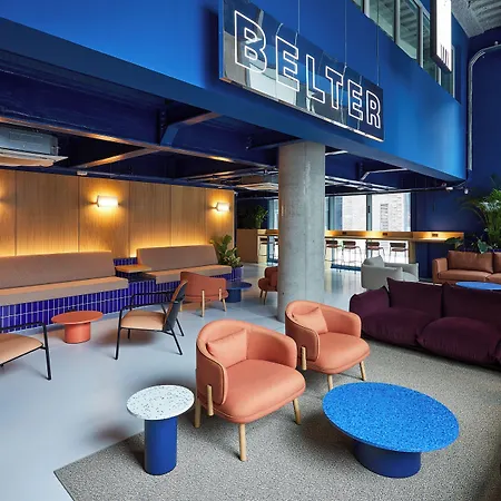 The Social Hub מלון