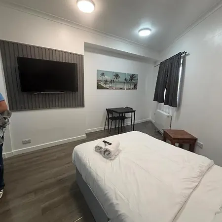 Glasgow Studio Apartment