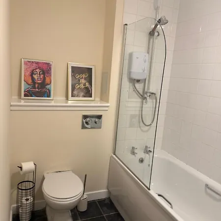 Lejlighed 2br With Parking Near Southside And Queens Park Glasgow